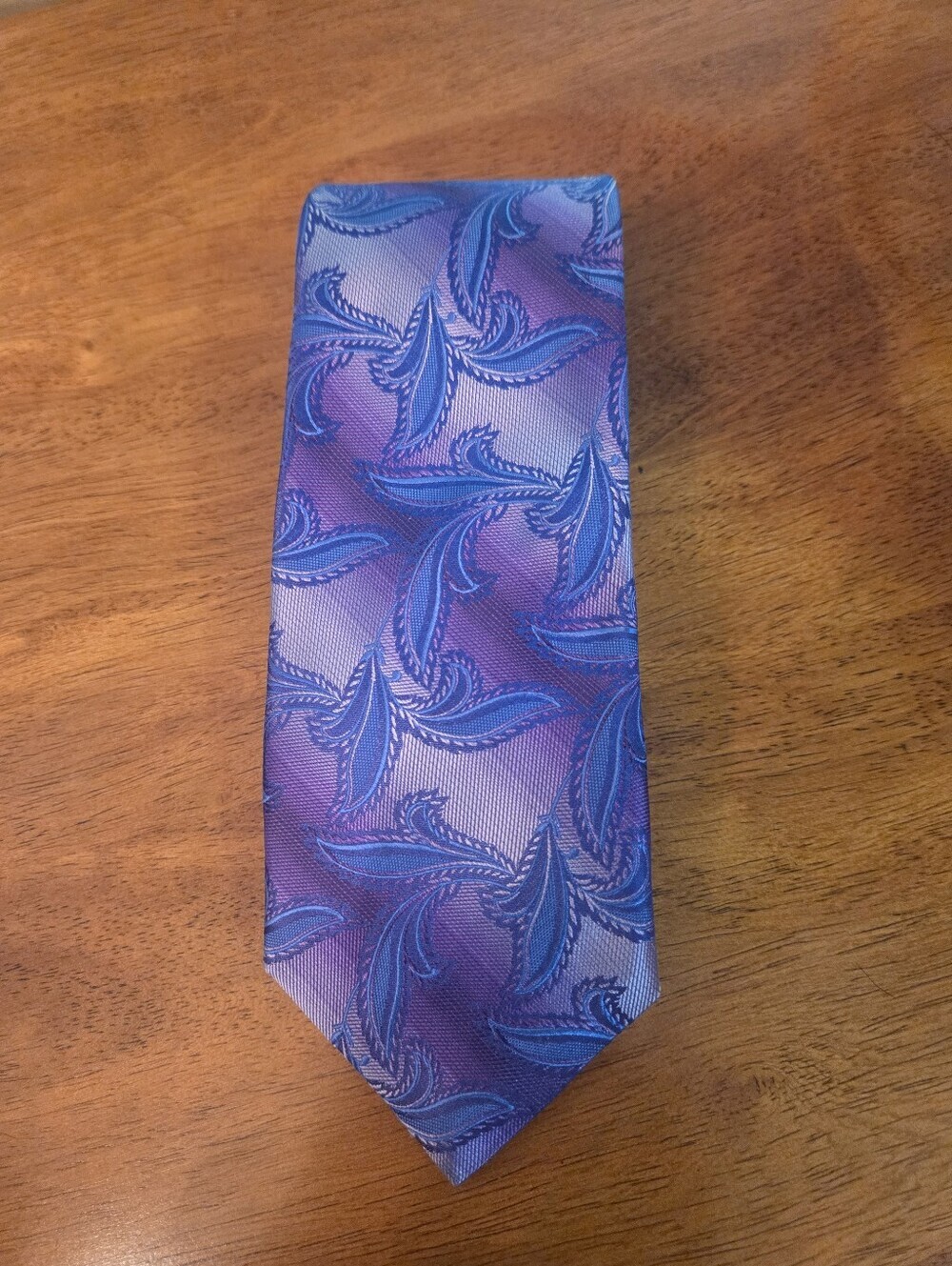 Robert Graham 100% Silk Tie